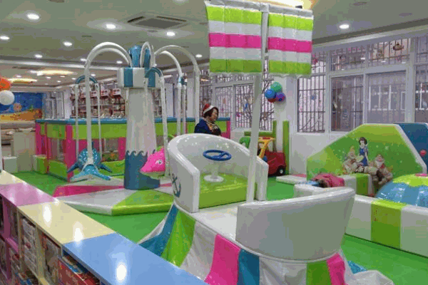 小神童母婴生活馆产品 门店图片