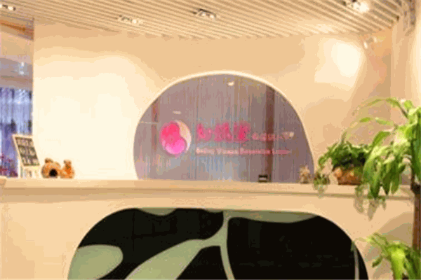 知妈堂母婴俱乐部产品 门店图片