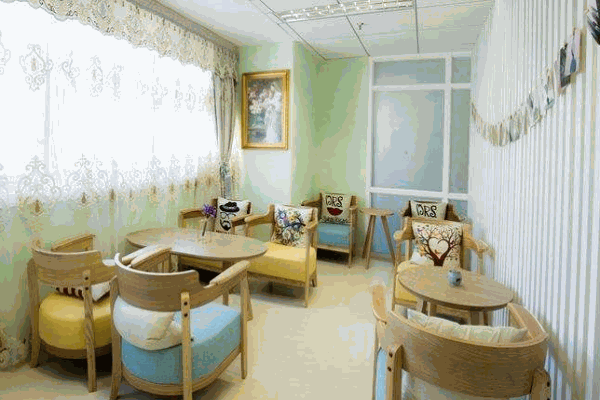 爱尔美母婴店产品 门店图片