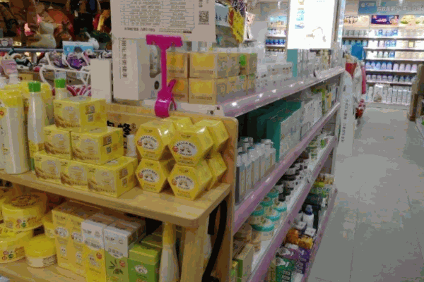 伴宝佳儿母婴店产品 门店图片