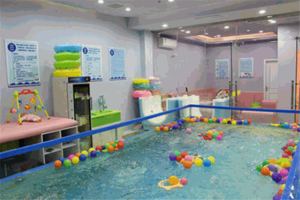 小海豚婴儿游泳馆产品 门店图片