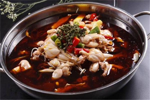小山城特色牛蛙火锅加盟