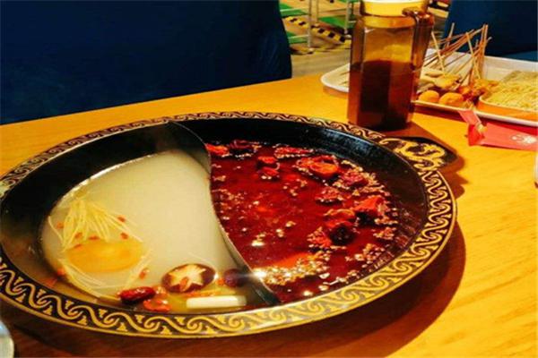 炊牛班牛蛙串串火锅