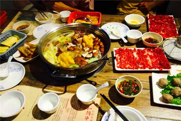 龙记顺和解牛牛肉火锅加盟