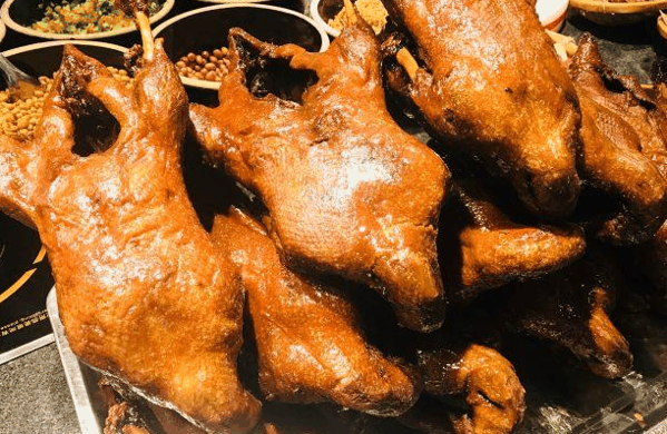 袁小生乐山锅鸡加盟