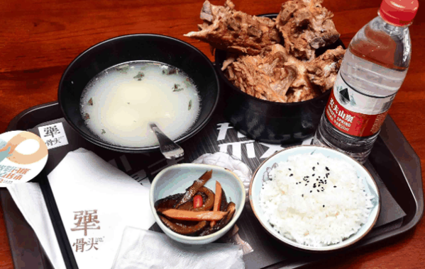 犟骨头加盟店