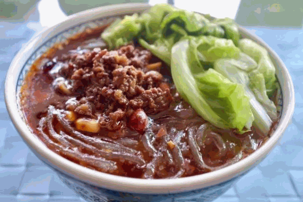 碗红小锅酸辣粉产品 门店图片