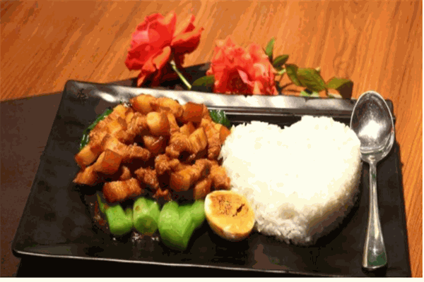 兰公子台式卤肉饭