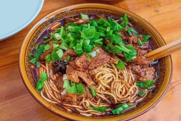 吕圣洪牛肉面产品 门店图片