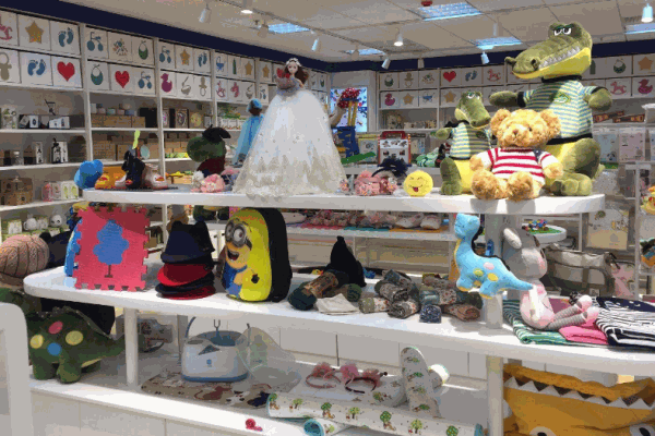 孕起程母婴生活馆产品 门店图片