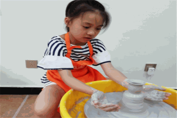 小泥匠陶艺