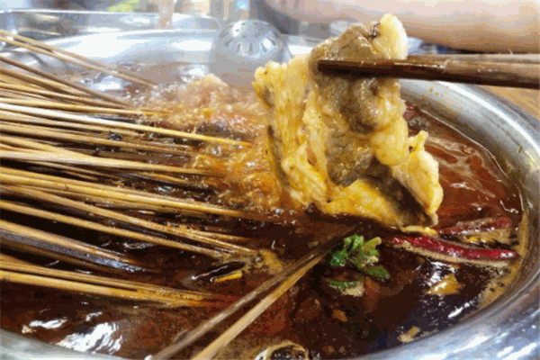 李记秤盘串串牛杂火锅