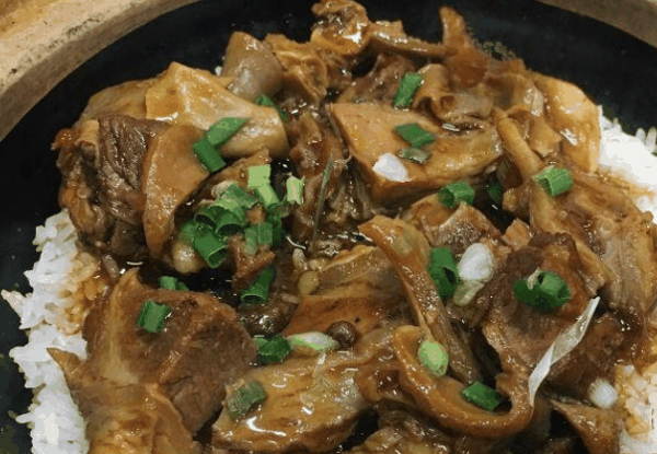 炉火阿昌牛腩煲仔饭