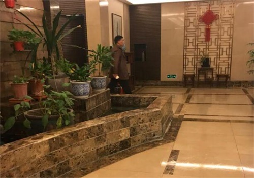 七彩阳光大酒店