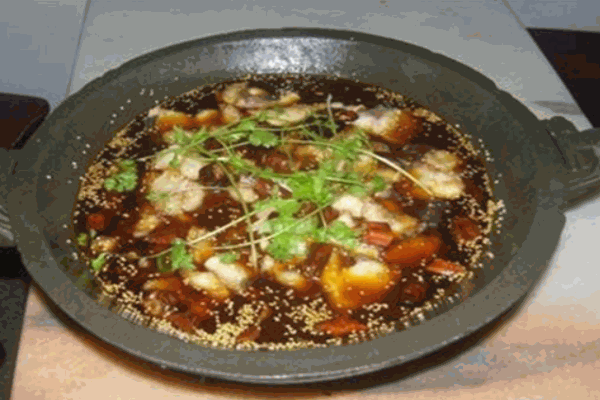 很范石锅鱼