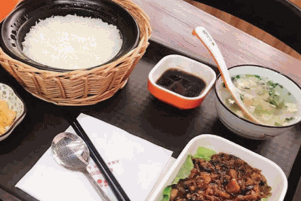 甄谷香瓦锅饭产品 门店图片