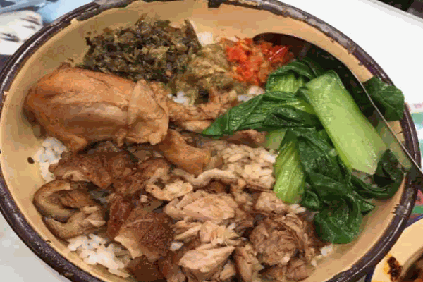 流浪地图剁椒卤汁拌饭加盟