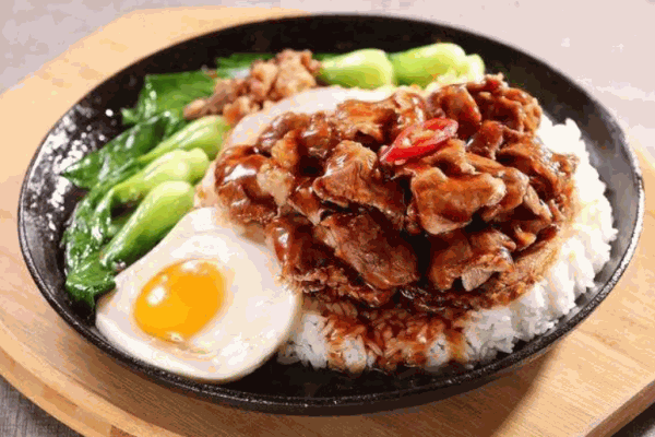 外婆来了牛腩饭产品 门店图片