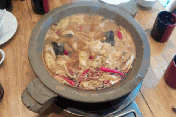 渔小贤石锅鱼米饭产品 门店图片