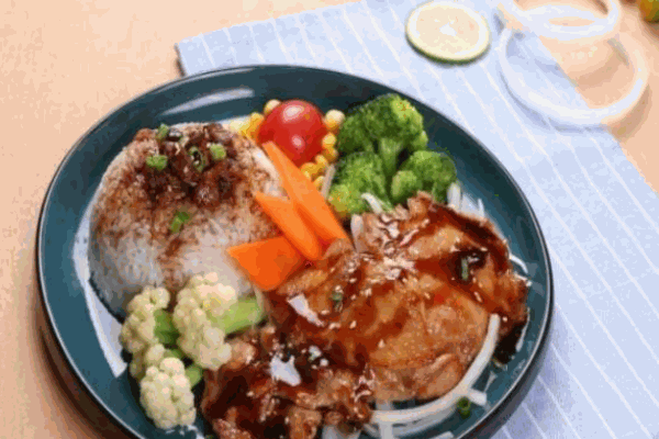 超鸡动力铁板鸡扒饭产品 门店图片