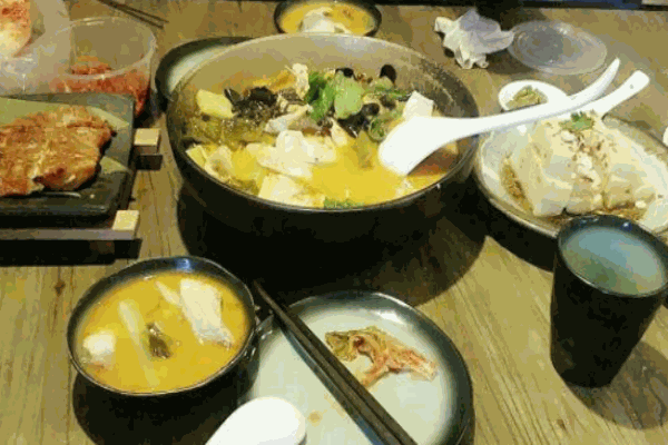 壹霖洱语云南菜产品 门店图片