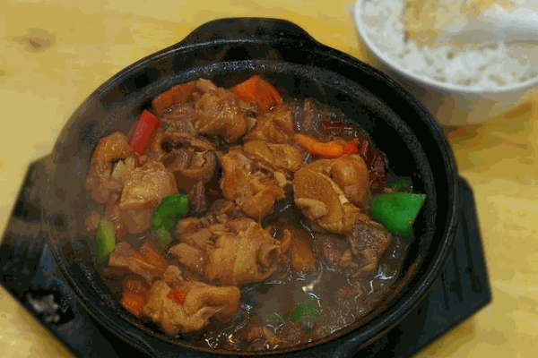 小叮小厨黄焖鸡加盟