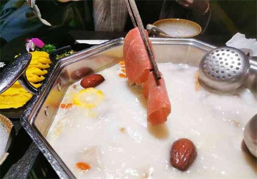 新草堂锅物料理