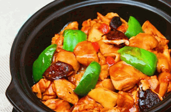 宋一轩黄焖鸡米饭