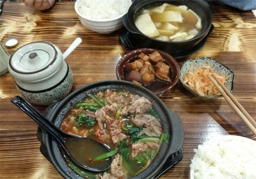 老道外砂锅坛肉