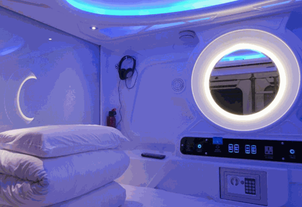 太空舱酒店