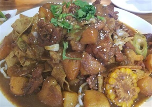 卫小旦大盘鸡