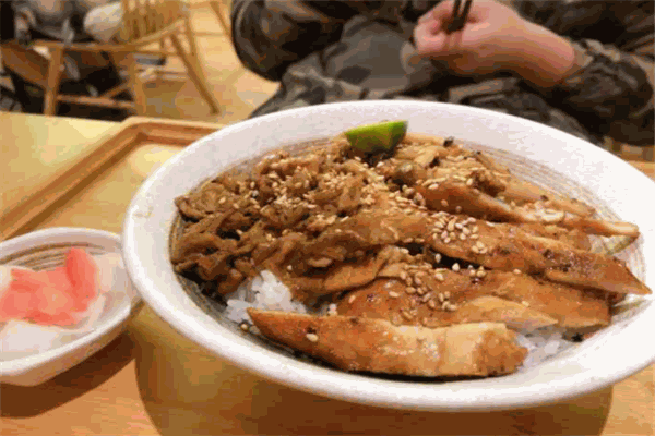 丼岛日式烧肉饭
