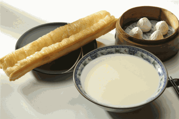 沪四爷夜市豆浆油条