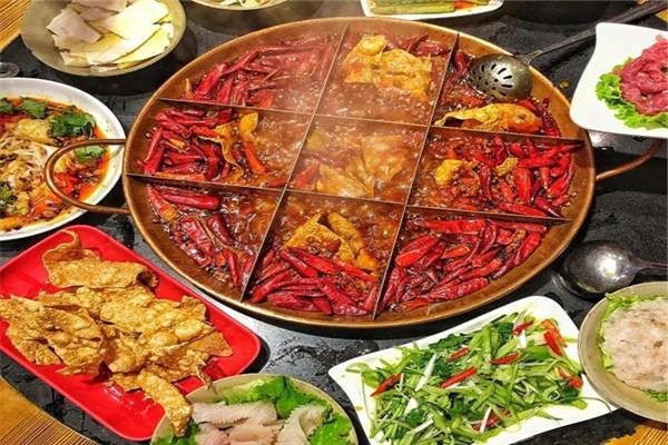 八品道台记锅食汇加盟