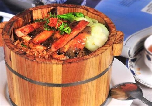 乒乓公桶饭