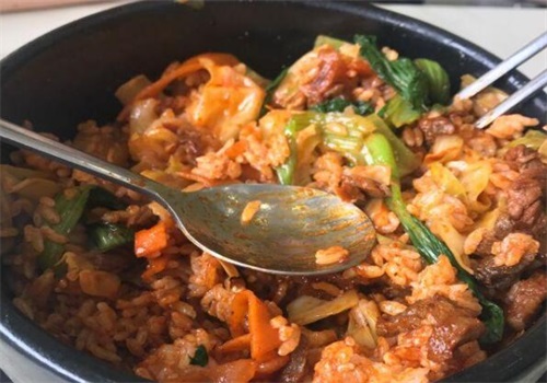 汉江缘石锅拌饭