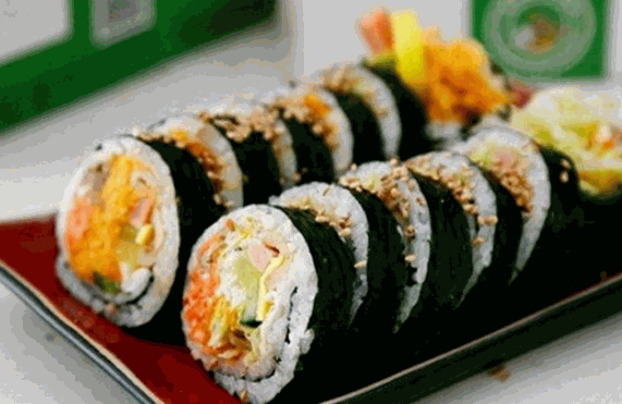 幸福的紫菜包饭韩国料理