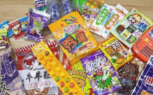 六块九零食铺子