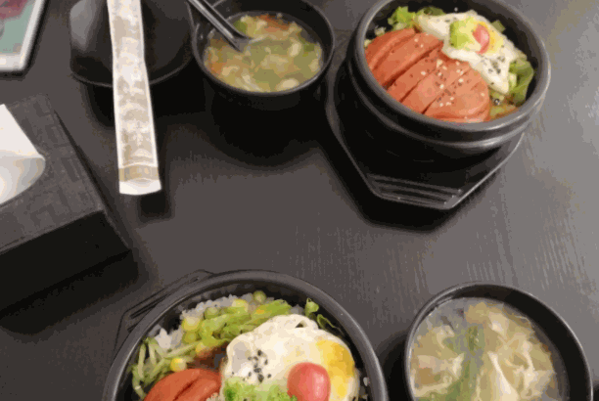 食有石趣石锅拌饭