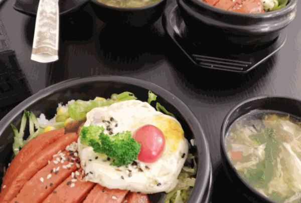 食有石趣石锅拌饭