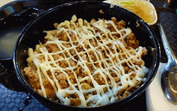 助屋炸鸡沙拉饭加盟