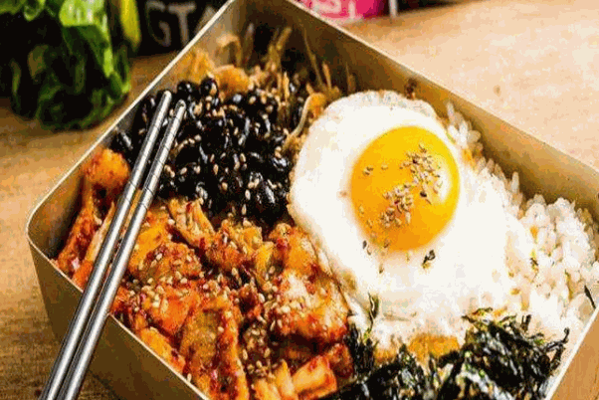 助屋炸鸡沙拉饭加盟