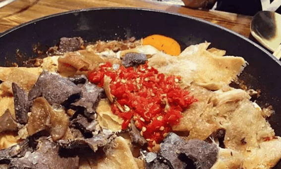 鹅货火焰焖锅