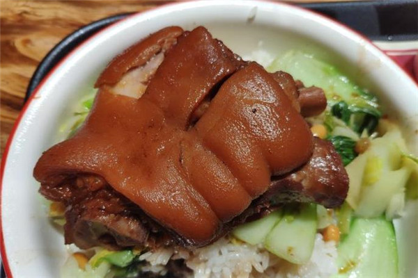猪角闽南猪脚饭