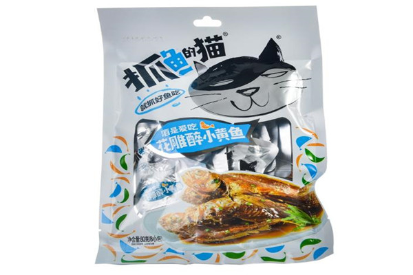 猫店长小黄鱼
