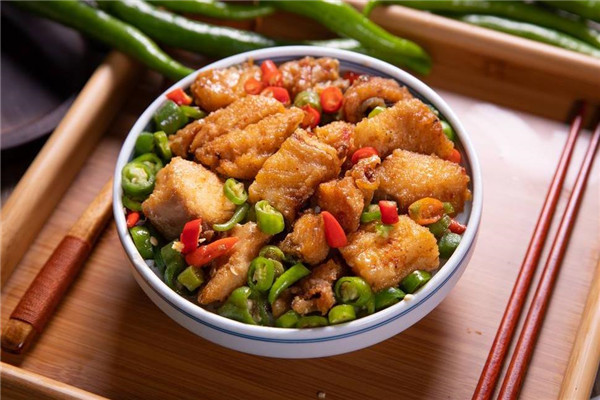 椒七小站擂椒拌饭