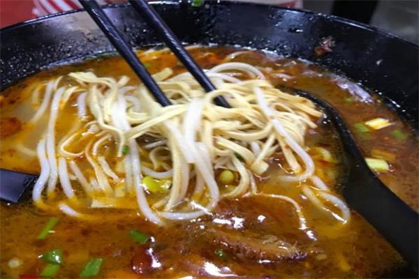 卫孔记面馆产品 门店图片