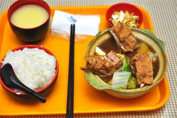 百碗香排骨米饭