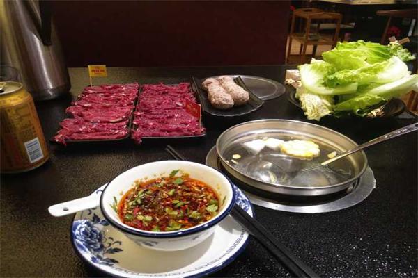 嘿爽火锅加盟