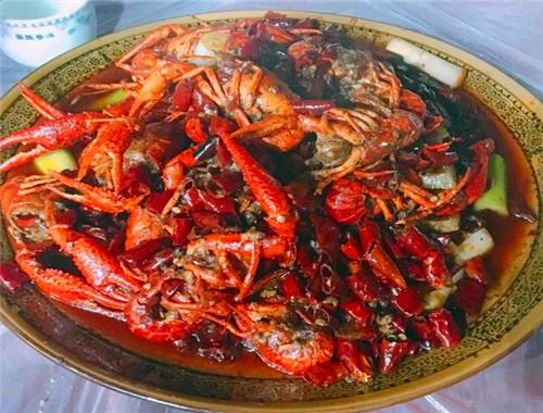 八一手抓小龙虾产品 门店图片